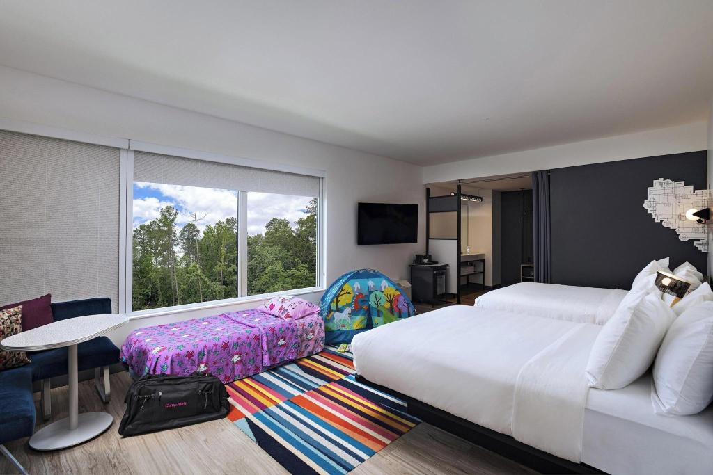 Aloft Little Rock West