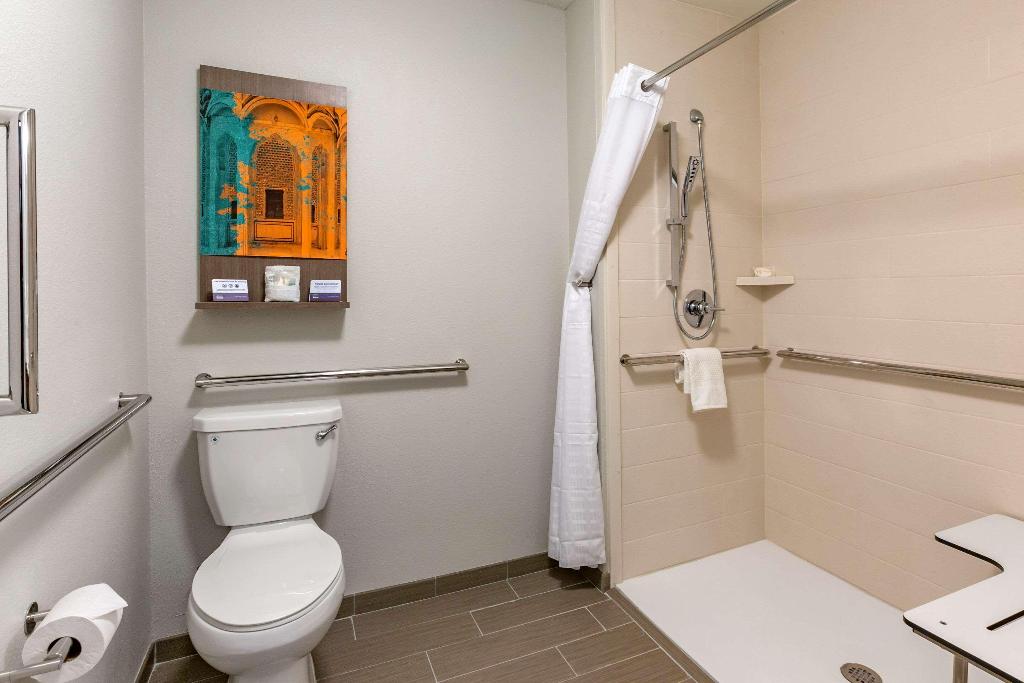 Mainstay Suites Carlsbad South