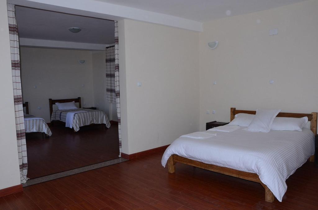 Zan-Seyoum Hotel