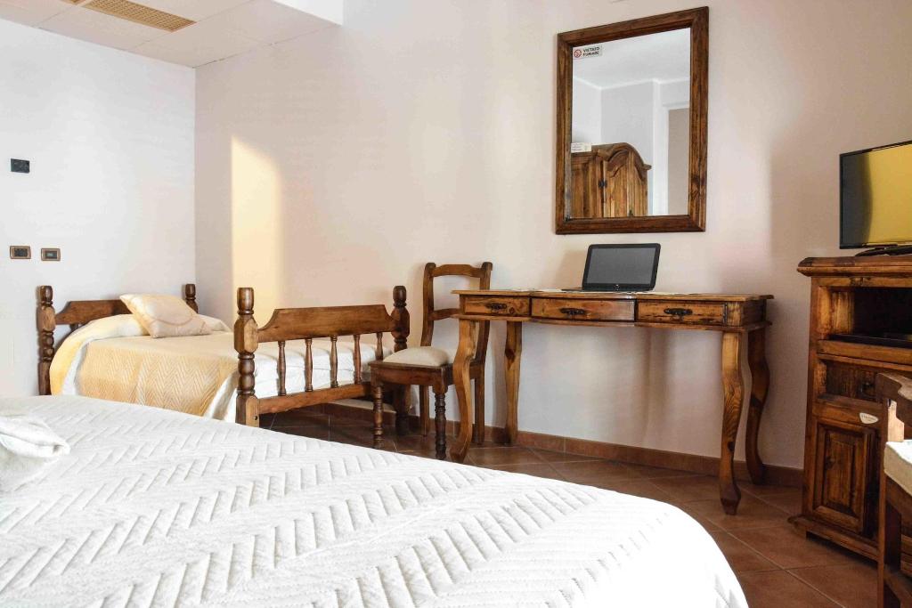 Hotel Castello Di Giuliano