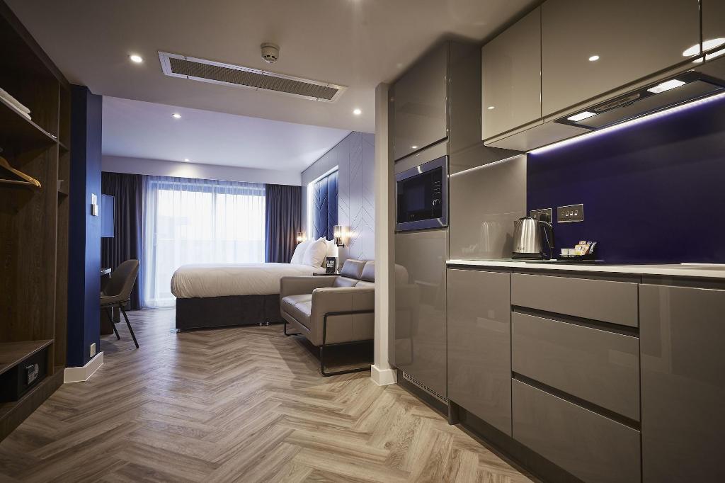 Roomzzz York City