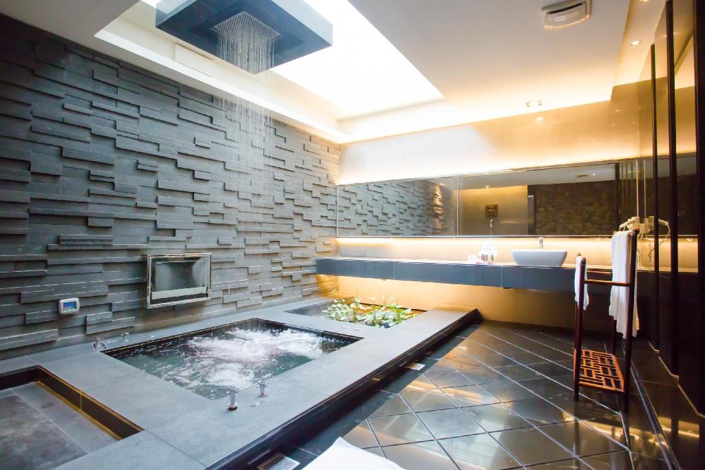 Orient Luxury Villa Motel