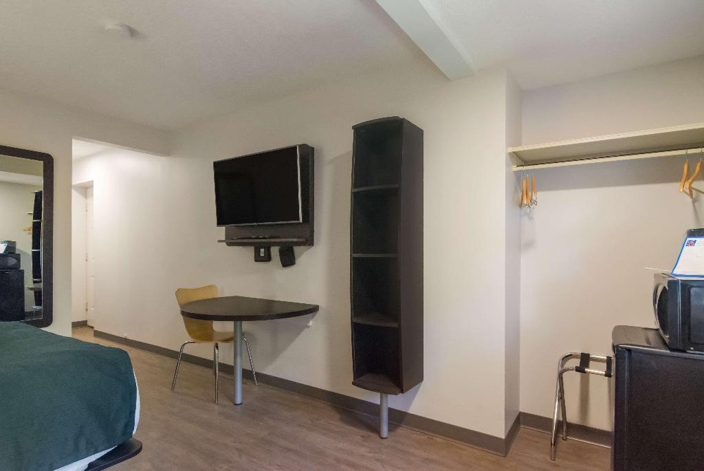 Motel 6 Saanichton, BC - Victoria Airport