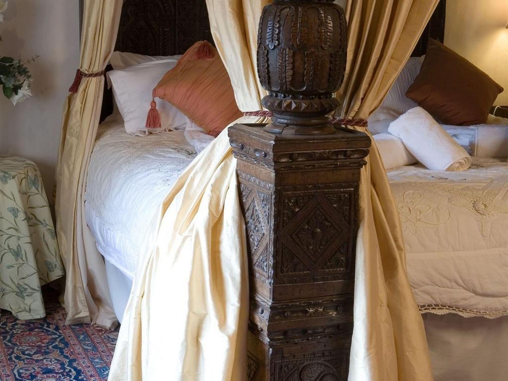 Bickleigh Castle Hotel - Castle