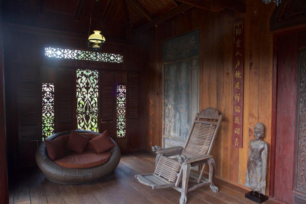 Rajabori Villas
