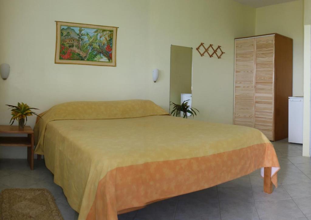 Tamarind Tree Hotel And Restaurant