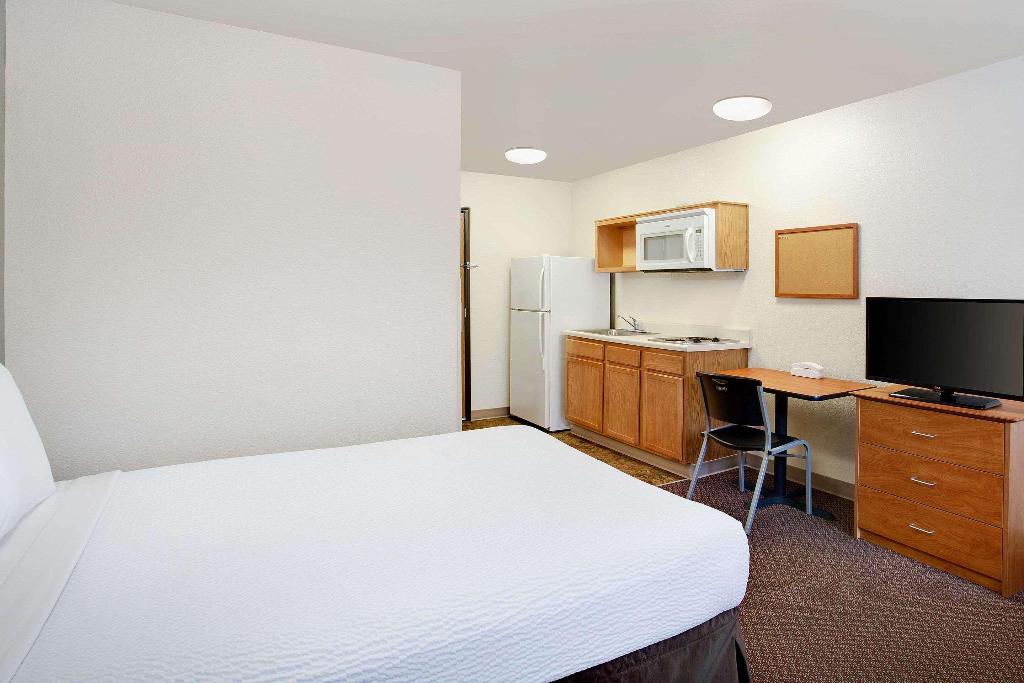Woodspring Suites Asheville