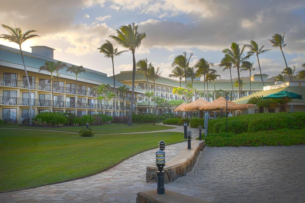 2417 at Lihue Oceanfront Resort