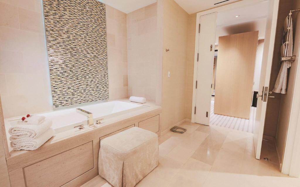 hotel-thumb