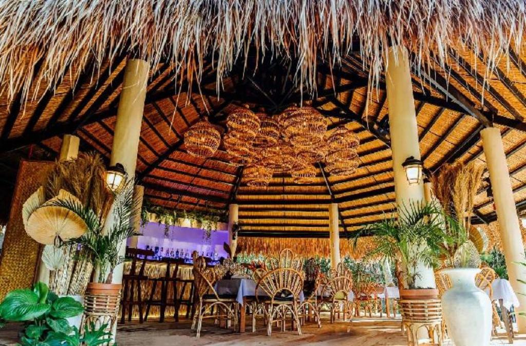 Las Cabanas Beach Resort