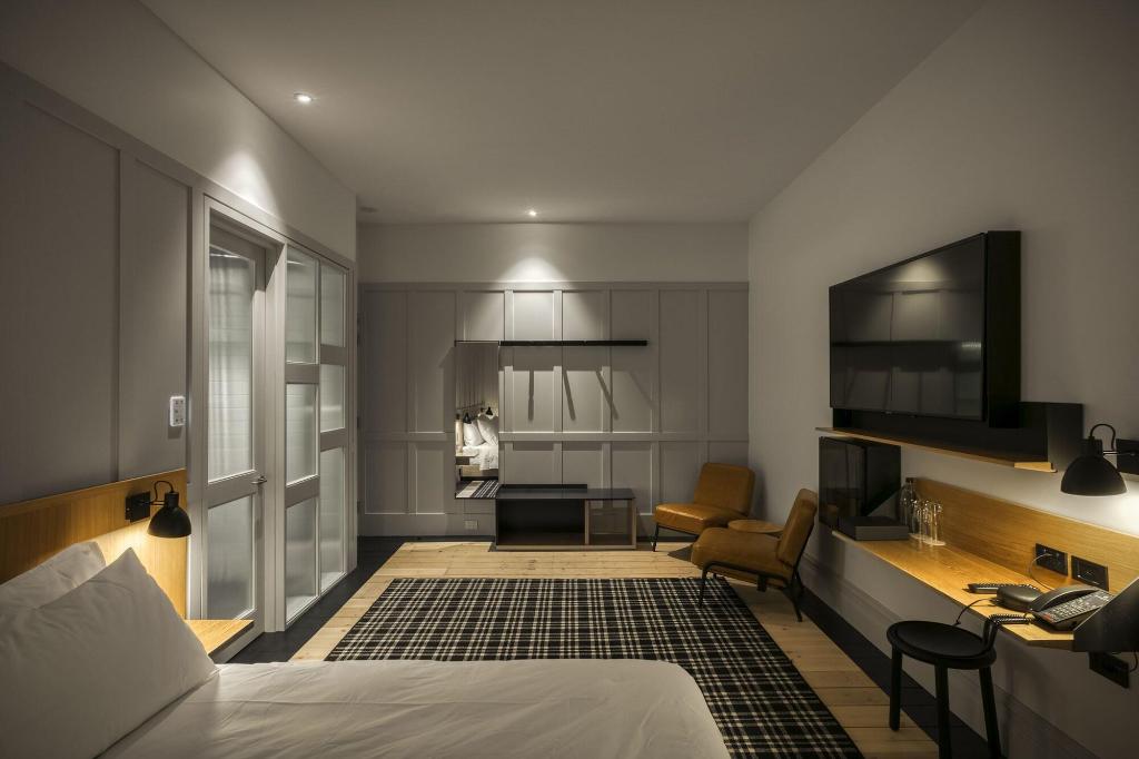 Farmers Home Hotel