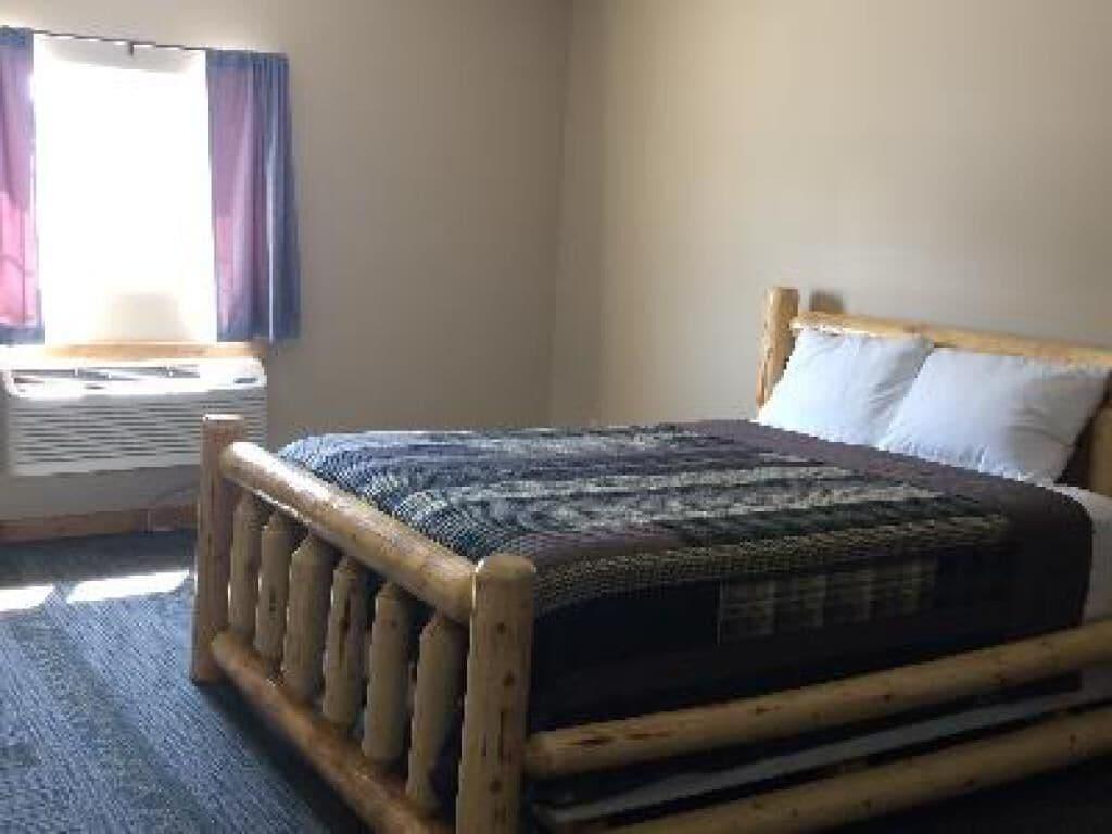 Big Horse Inn And Suites