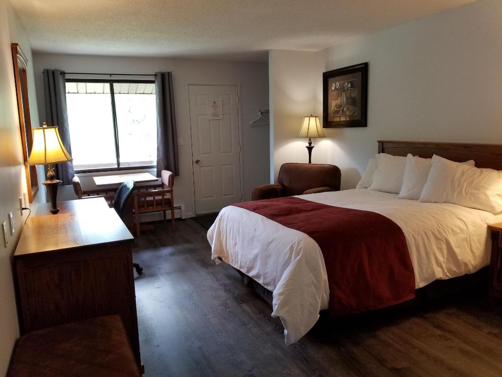 Schott's Lake RV & Guest Ranch Inc.