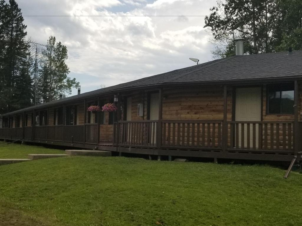 Schott's Lake Rv & Guest Ranch Inc.