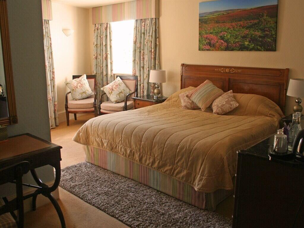 The Crown Hotel