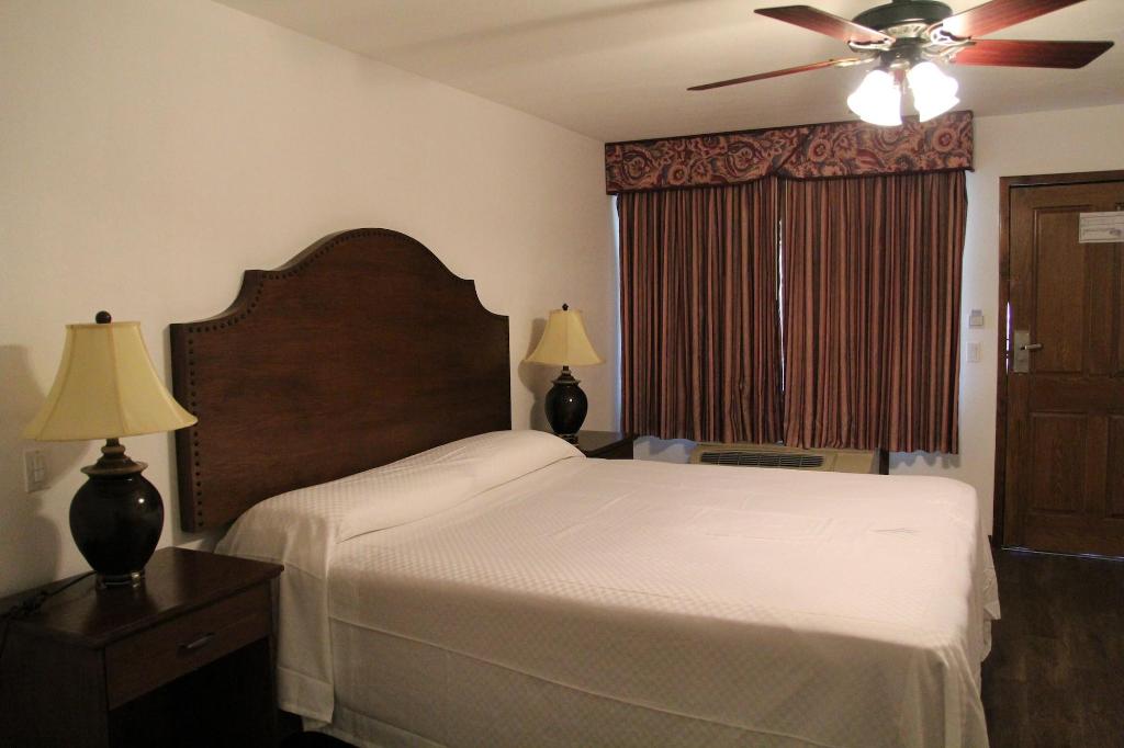 Estancia Inn