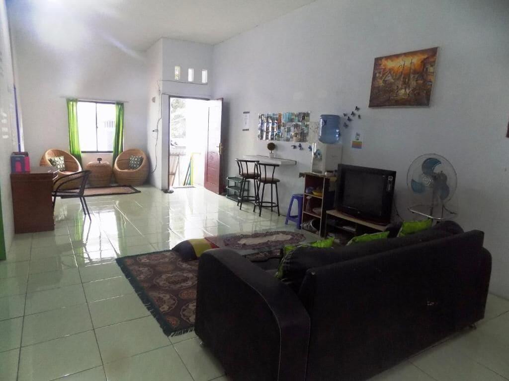 Amelia 2 Guest House