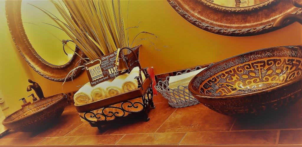 Chateau du Pikes Peak, a Tuscany Retreat