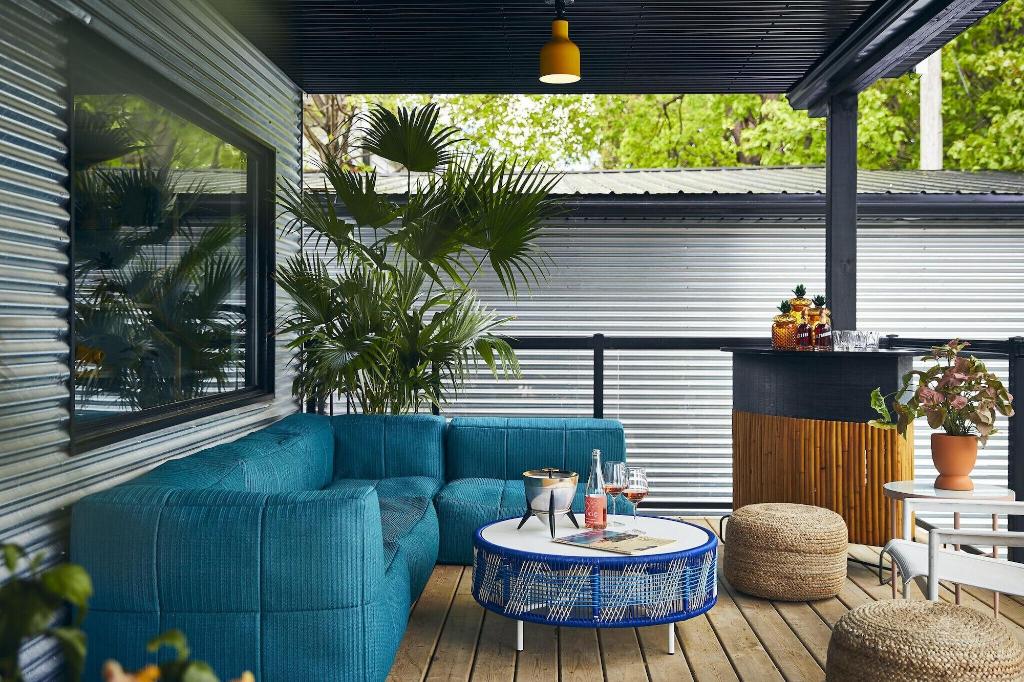 Drake Devonshire And Motor Inn