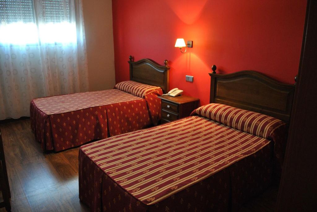 Hotel Restaurante Dama De Baza