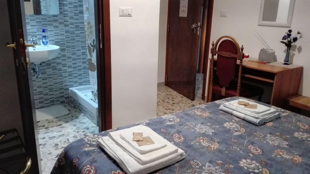 Camere Riviera Di Ulisse