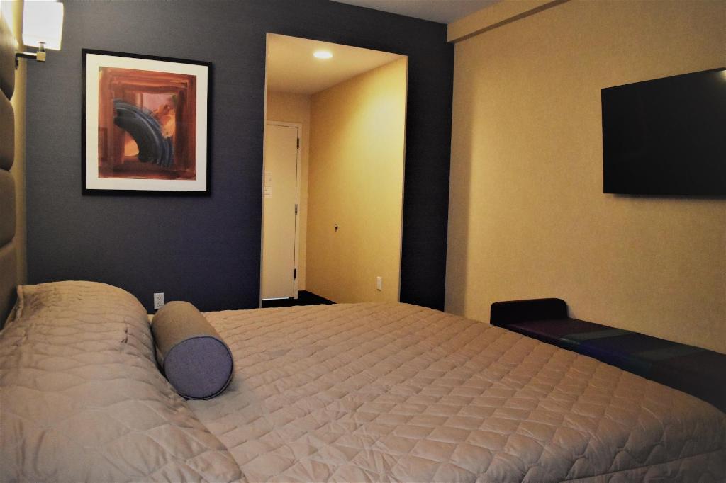 7 Days Hotel Bronx