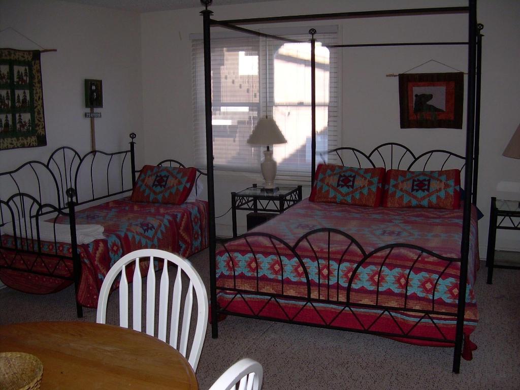 Dodgeton Creek Inn