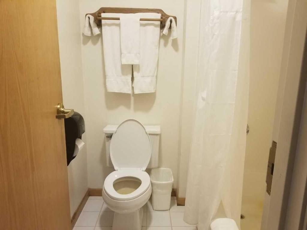 Brook Pointe Inn