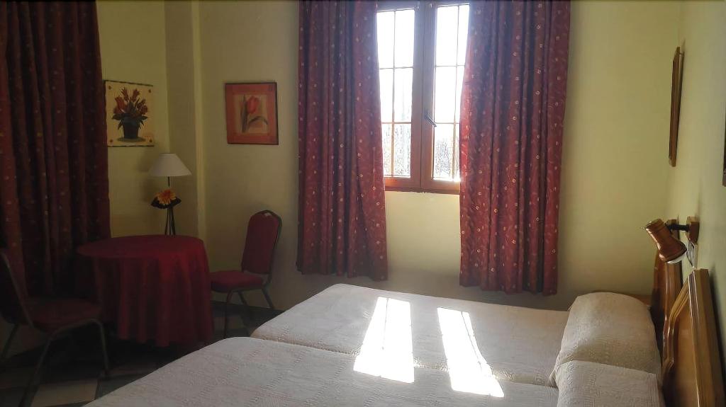 Hotel Restaurante Montserrat