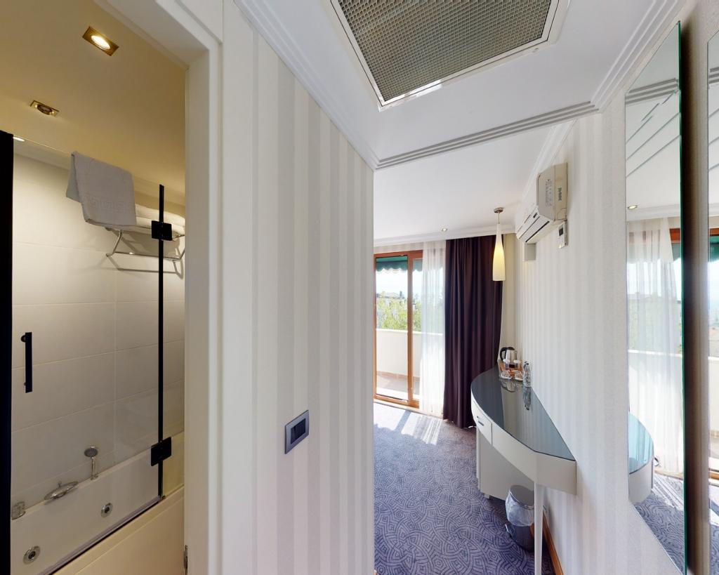 Double Royal Hotel