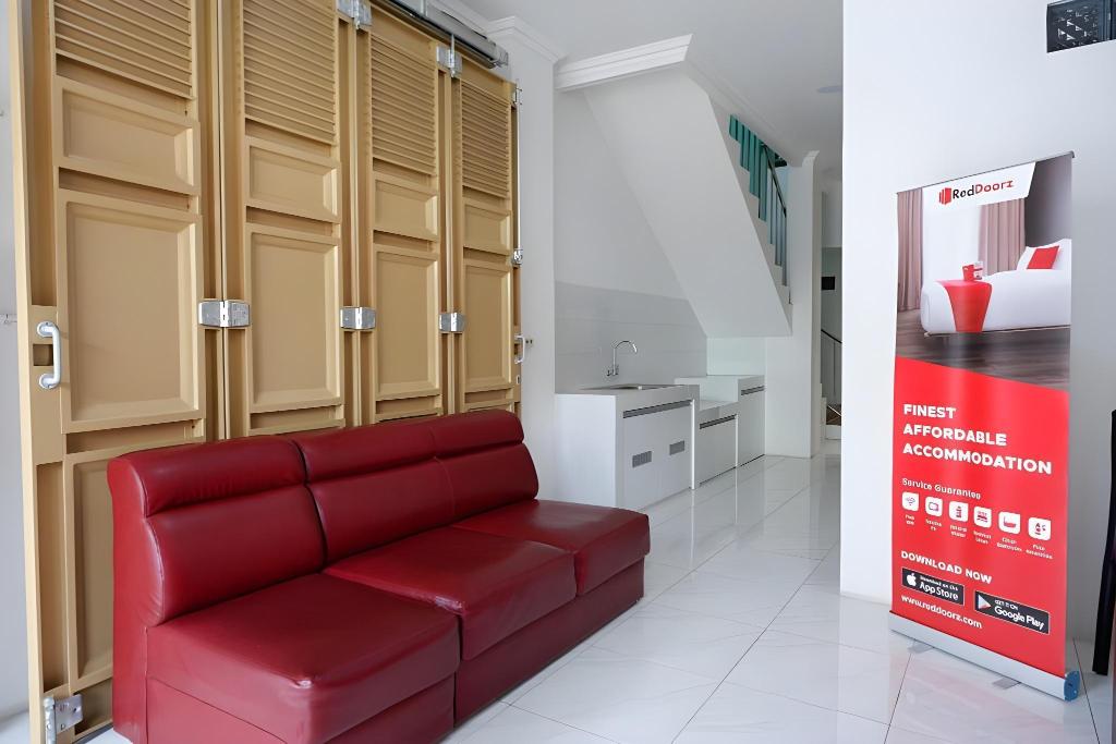 Formerly RedDoorz Hostel near Kota Lama Semarang
