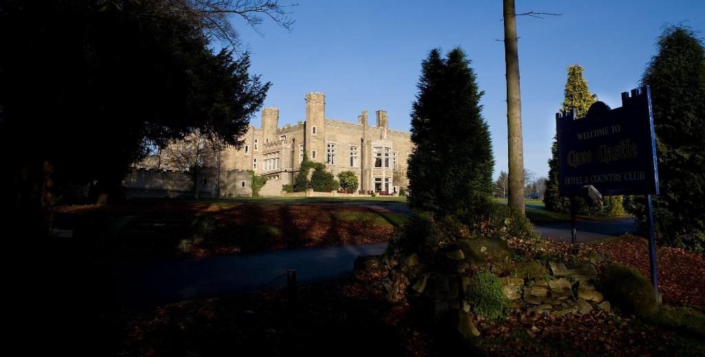 Cave Castle & Country Club