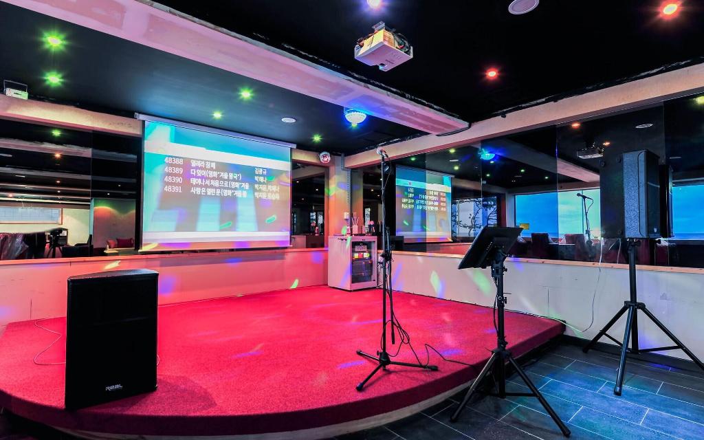Pohang Pinewave Sea & Spa Pension - Sports and Entertainment