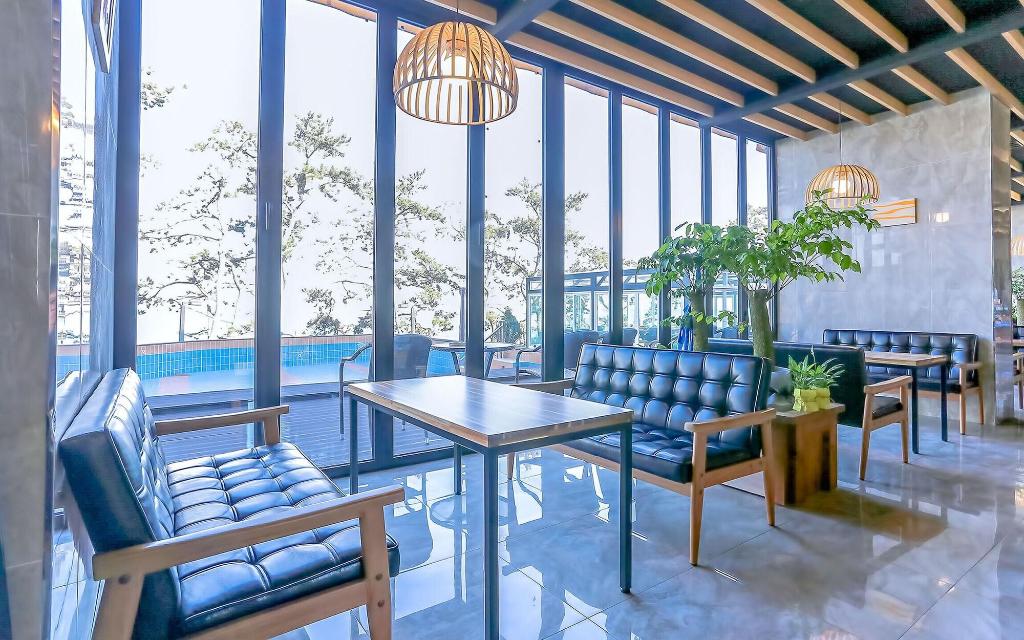 Pohang Pinewave Sea & Spa Pension - Restaurant