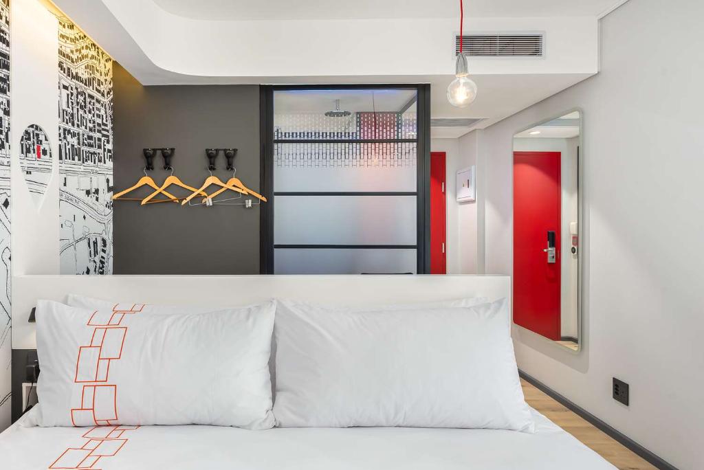 ANEW Hotel Green Point Cape Town