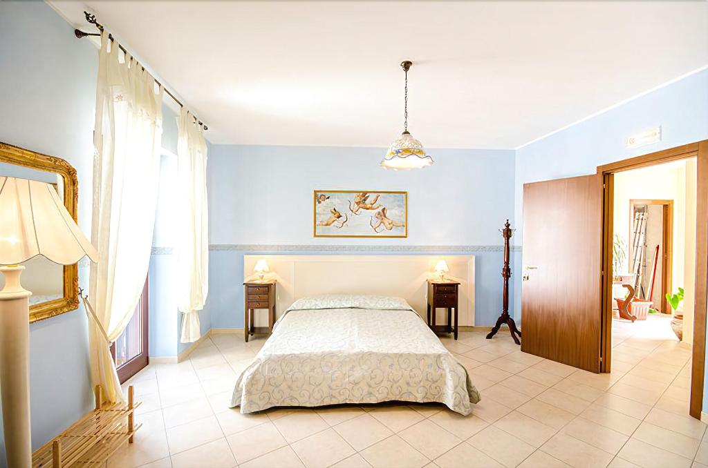 Iris Bed And Breakfast