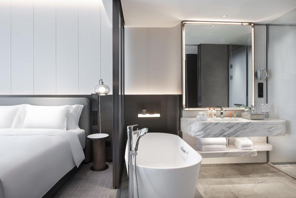 Crowne Plaza Wuhan Optics Valley