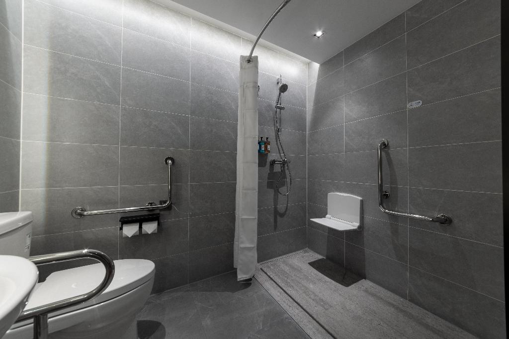 Holiday Inn Express Shenzhen Longhua