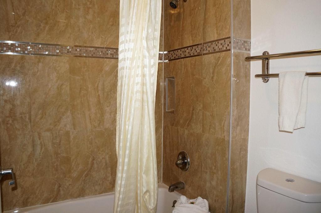 Executive Inn Hotel