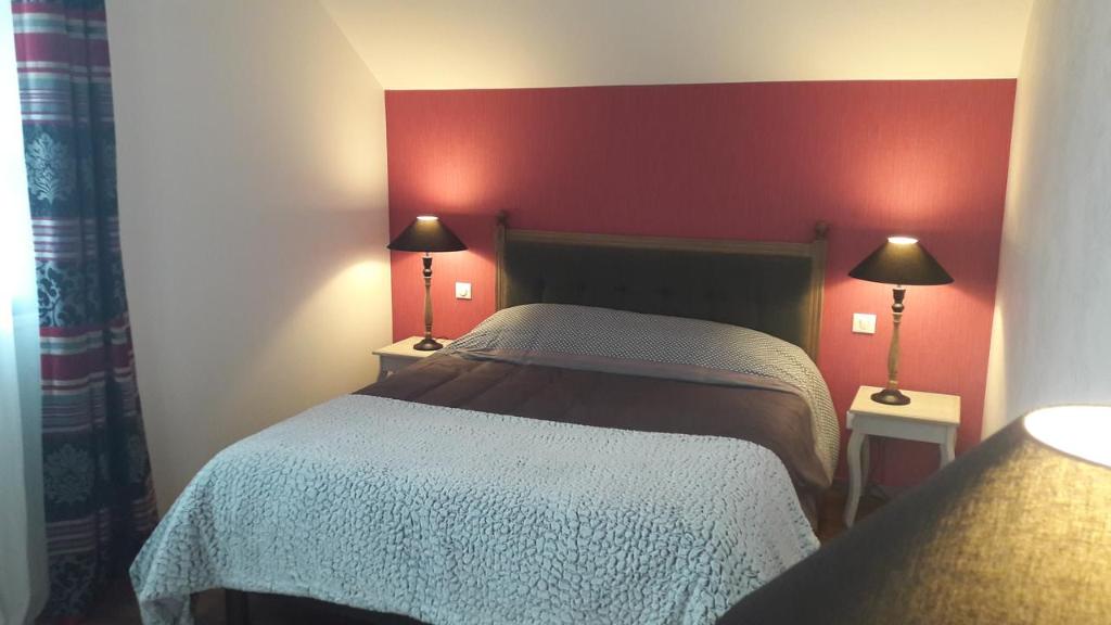 Logis Hôtel les Aubépines