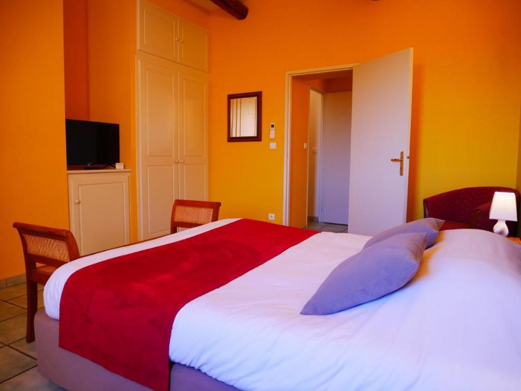 Logis Hôtel la Bastide des Monges