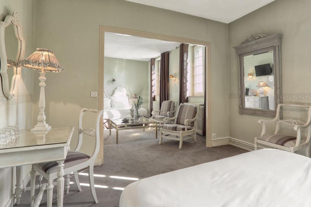 Logis Hotel Charbonnel