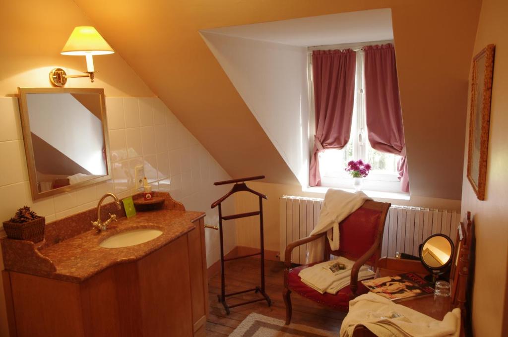 Logis Domaine De Chatenay