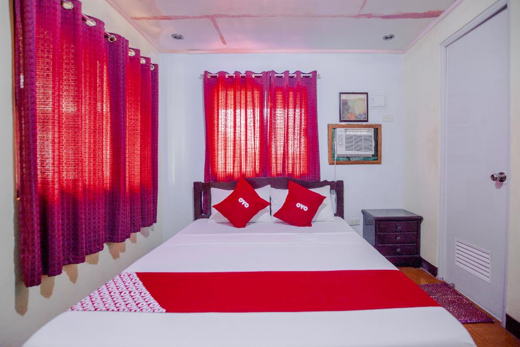 OYO 741 Sierra Travellers Inn