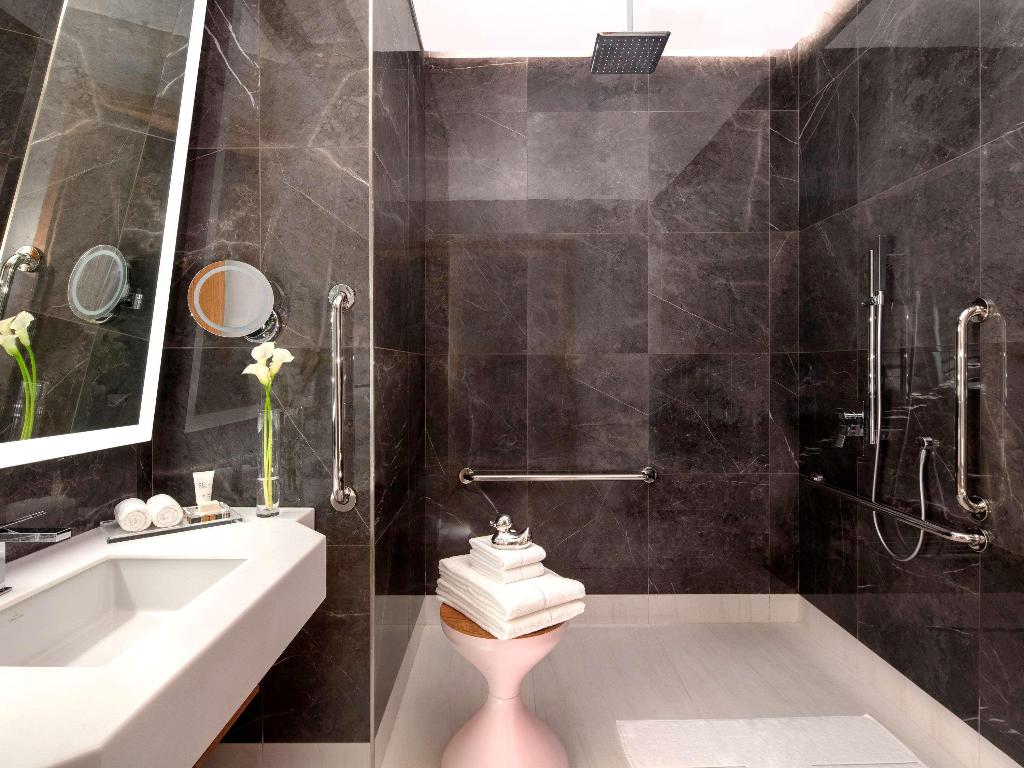 Hotel SLS Dubai Hotel & Residences, Vereinigte Arabische Emirate, Dubai. Großes 79