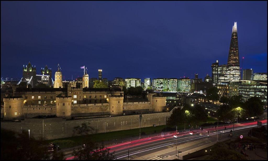 Imagem da galeria de Tower Suites Hotel By Blue Orchid