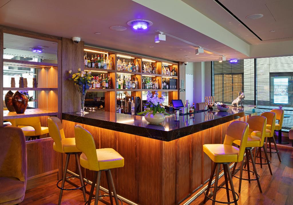 Imagem da galeria de Tower Suites Hotel By Blue Orchid