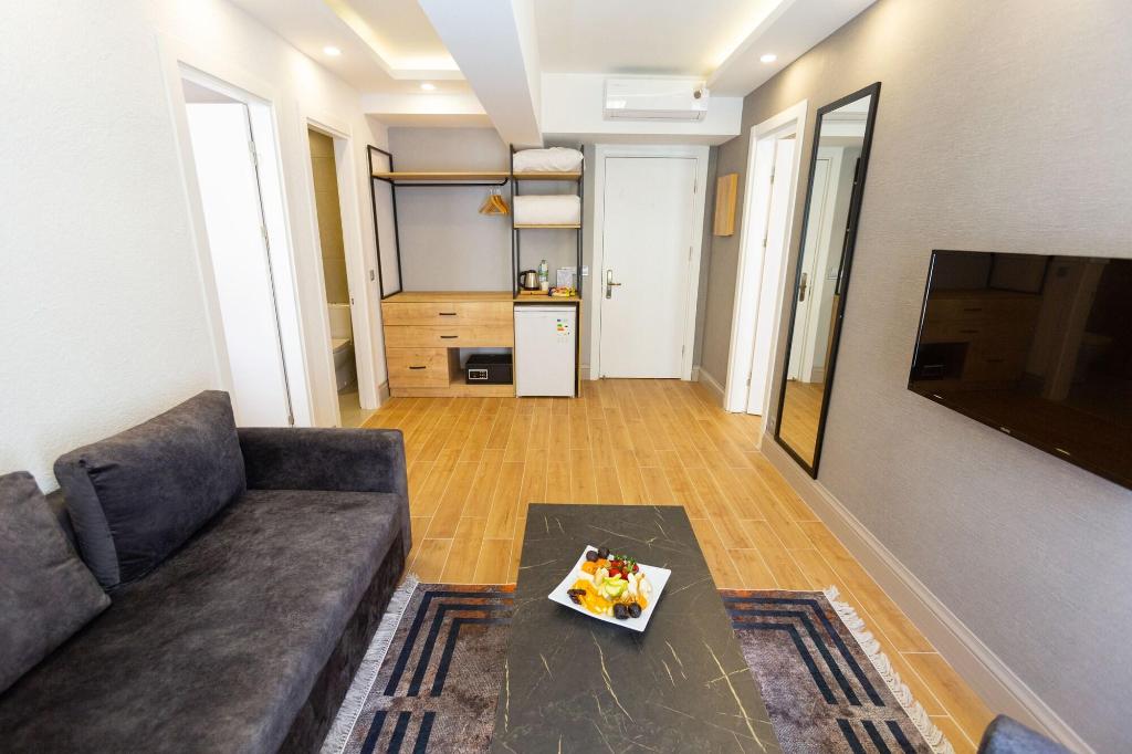 Alan Suites