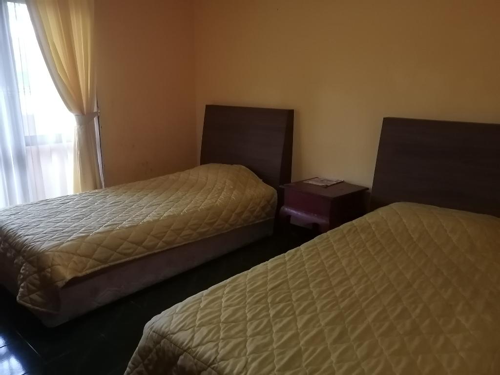 Super OYO 90382 Hotel Sarah Sukabumi