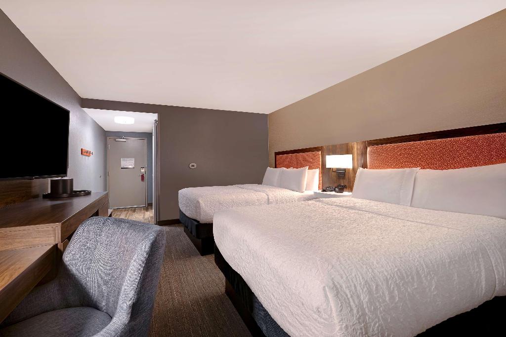 Hampton Inn By Hilton Crown Point
